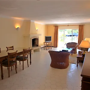 https://vale-do-garrao-villas.hotelaalgarve.com