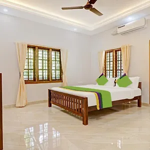Itsy Palm Grove By D2v Hotel Kochi